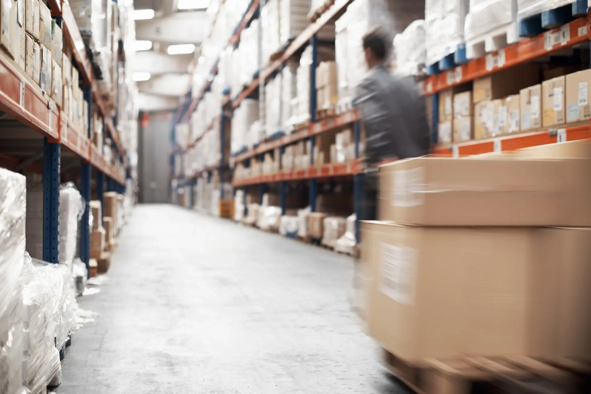 Centro de distribuição com estoque ideal de produtos